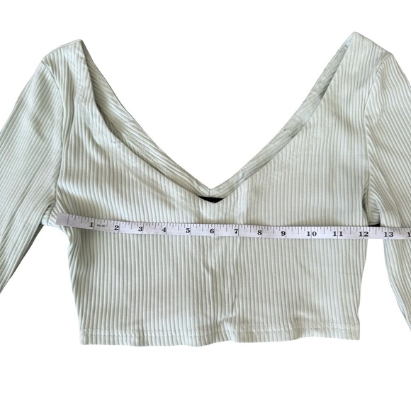 Ribbed V Neck Long Sleeve Crop Top Mint Medium - Picture 6 of 6